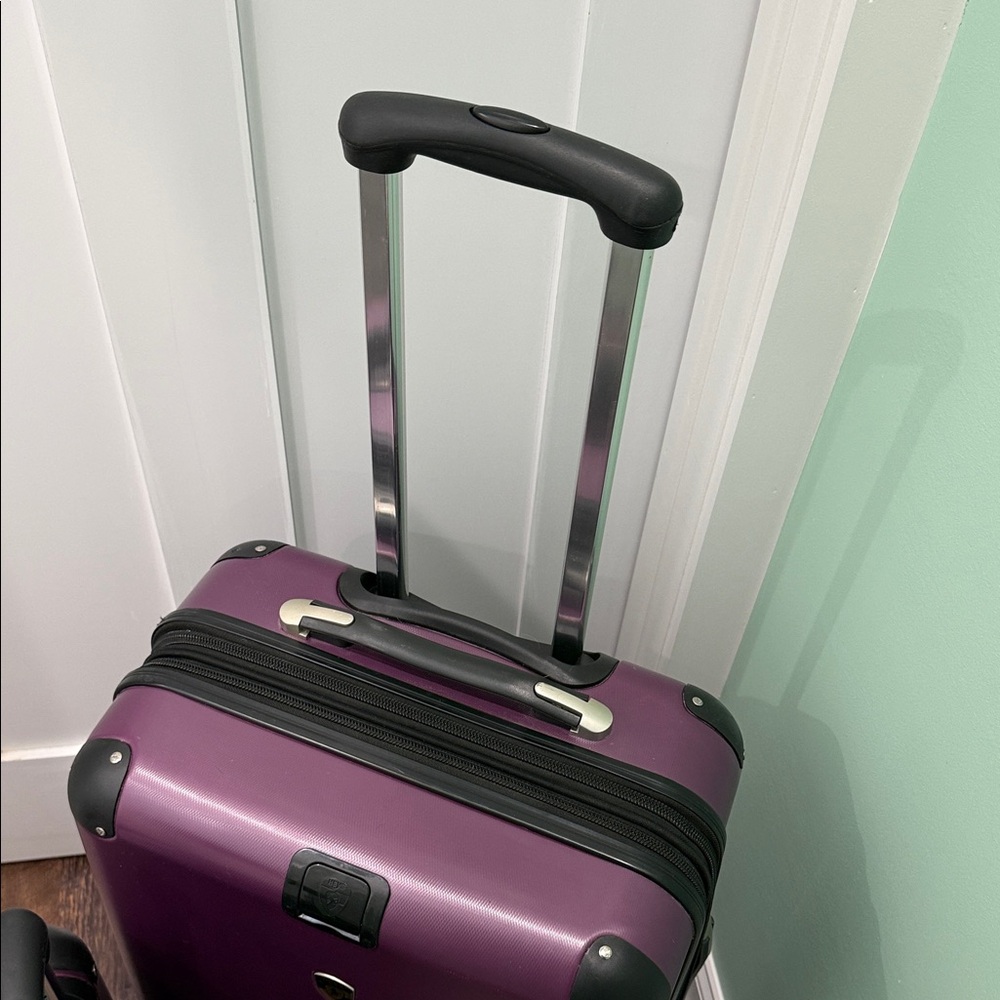 2 Piece Set Of Heys Hardside Spinner Luggage In Purple. Carry On And Checked Bag - Picture 8 of 16